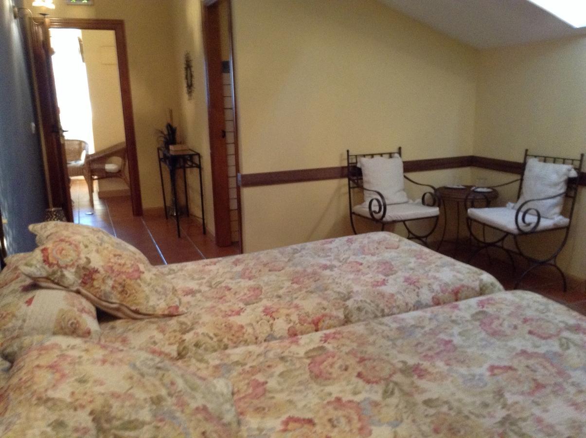 Hostal Camino Del Perdon Uterga Exterior foto